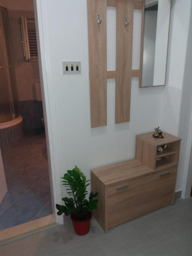 سالي Apartment Nila المظهر الخارجي الصورة