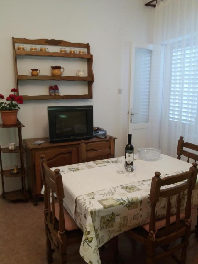 سالي Apartment Nila المظهر الخارجي الصورة